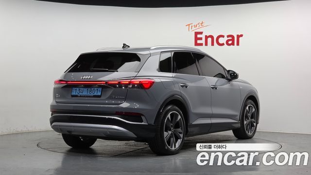 Audi Q4 e-tron F4 40 Premium - фото 1