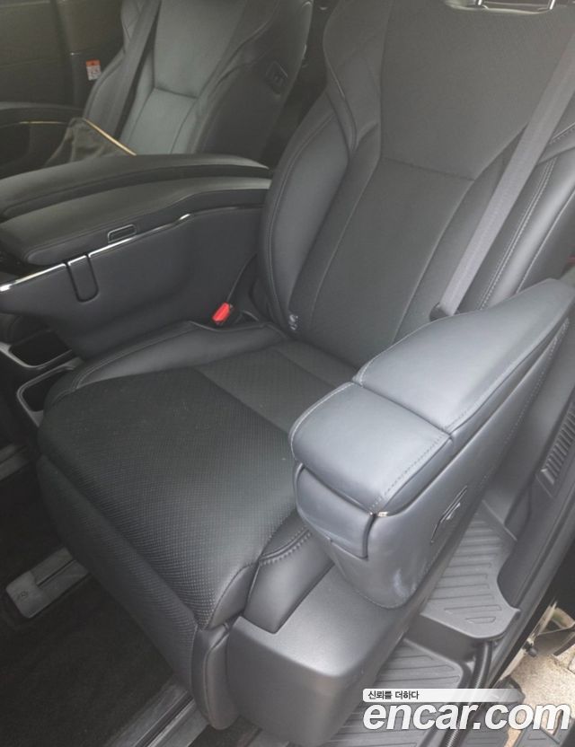 Toyota Alphard 4-го поколения 2.5 HEV Executive AWD - фото 4