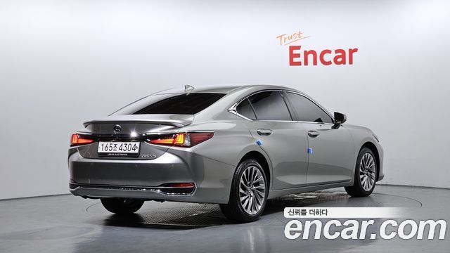 Lexus ES 7-го поколения Luxury Plus - фото 1