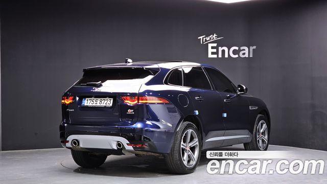 Jaguar F-PACE 30d S - фото 1
