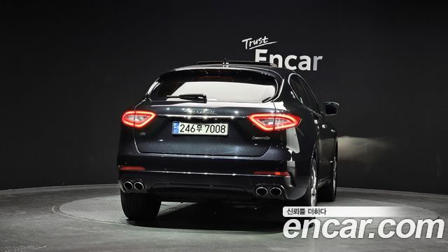 Maserati Levante 3.0 Diesel AWD GranLusso - фото 3