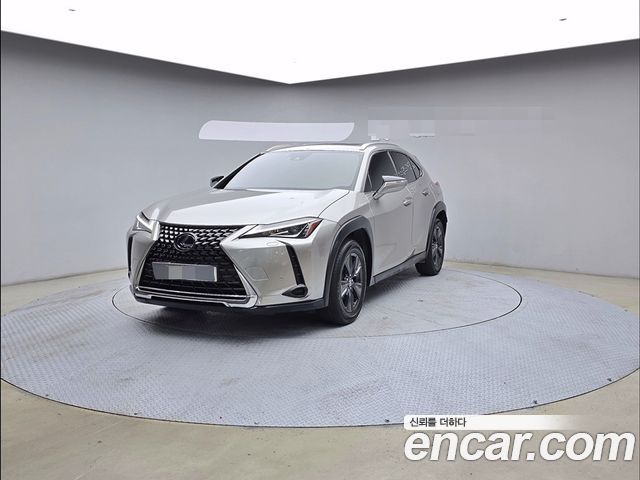 Lexus UX 2.0 2WD - фото 0