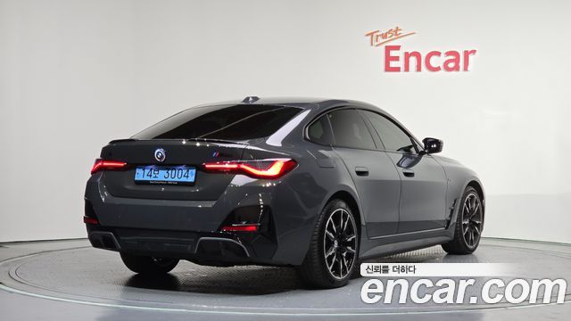 BMW i4 M50 Pro - фото 1