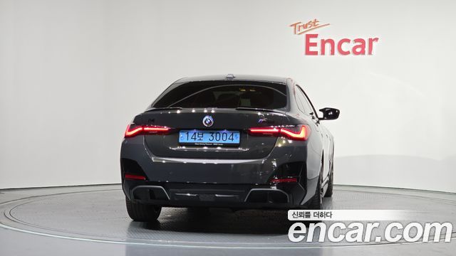 BMW i4 M50 Pro - фото 3