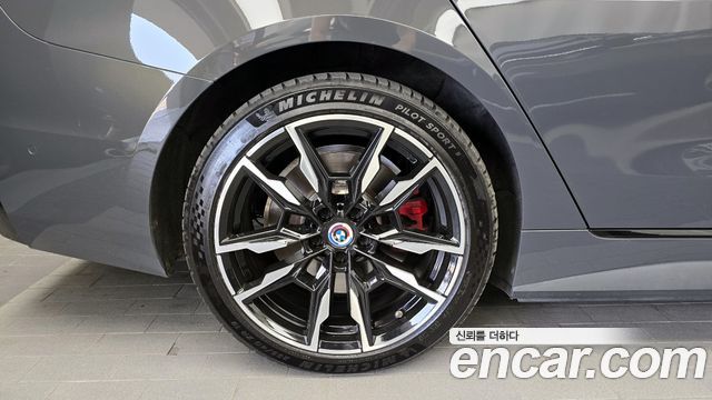 BMW i4 M50 Pro - фото 4