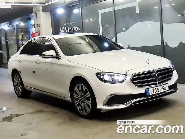 Mercedes-Benz E-Class W213 E300e 4MATIC Exclusive - фото 0