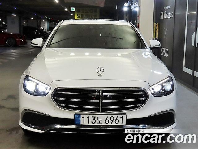 Mercedes-Benz E-Class W213 E300e 4MATIC Exclusive - фото 1