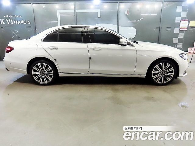 Mercedes-Benz E-Class W213 E300e 4MATIC Exclusive - фото 4