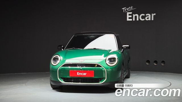 Mini Cooper 4-го поколения SE Favoured - фото 2