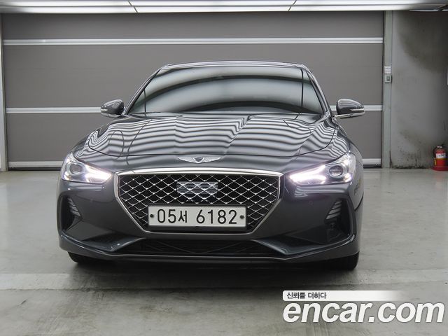 Genesis G70 2.2D AWD Elite - фото 1