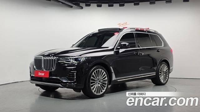BMW X7 G07 xDrive 40i Design Pure Excellence 7-Seater - фото 0