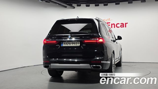 BMW X7 G07 xDrive 40i Design Pure Excellence 7-Seater - фото 3