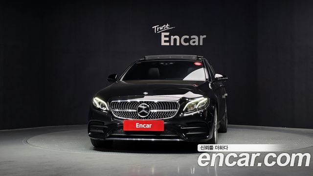 Mercedes-Benz E-Class W213 E350 4MATIC AMG Line - фото 2
