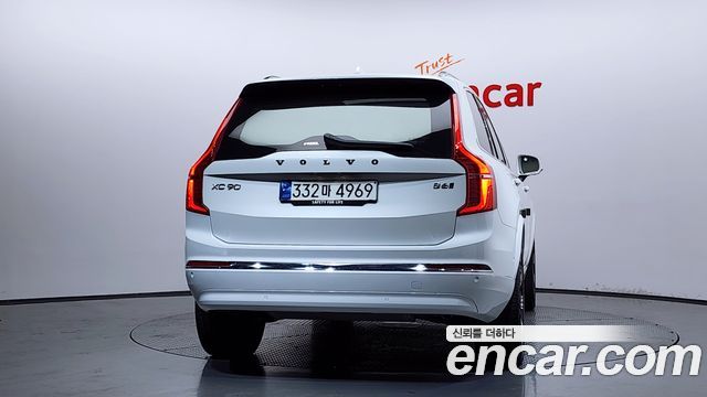 Volvo XC90 2-го поколения B6 Ultimate Bright - фото 3