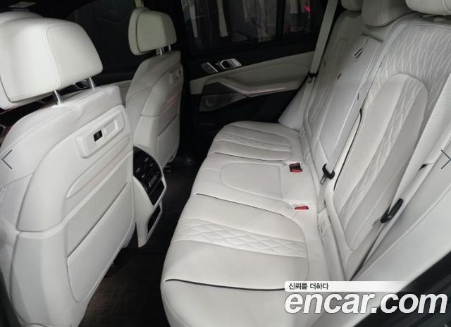 BMW X5 G05 M50i - фото 1