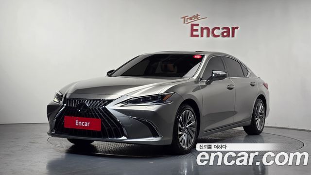Lexus ES 7-го поколения Executive - фото 0
