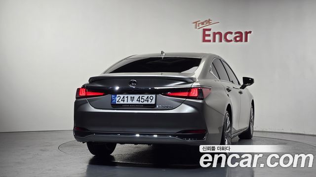 Lexus ES 7-го поколения Executive - фото 3