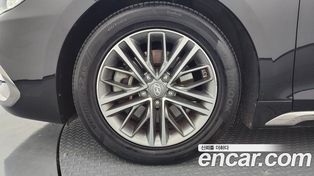 Hyundai Grandeur IG 2.2 Diesel Premium - фото 4