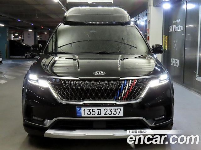 Kia Carnival 4-го поколения Gasoline 9-Seater Hi-Limousine Signature - фото 1