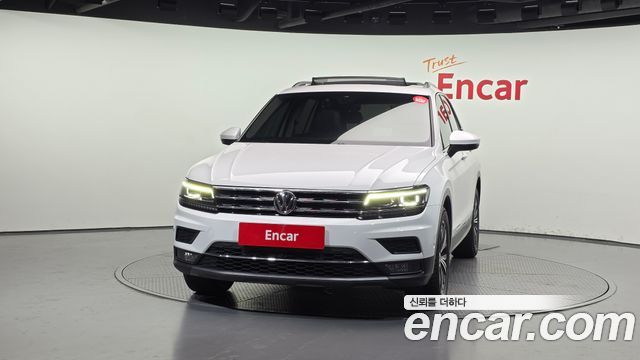 Volkswagen Tiguan 2-го поколения 2.0 TDI Prestige - фото 2