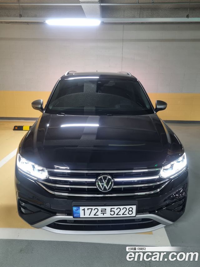 Volkswagen Tiguan 2.0 TSI Prestige - фото 1