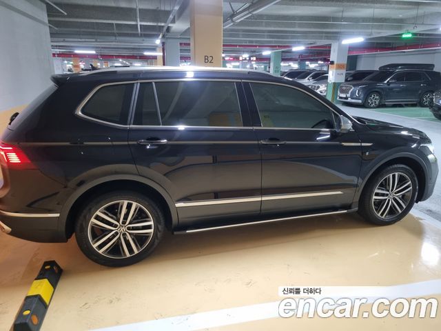 Volkswagen Tiguan 2.0 TSI Prestige - фото 2