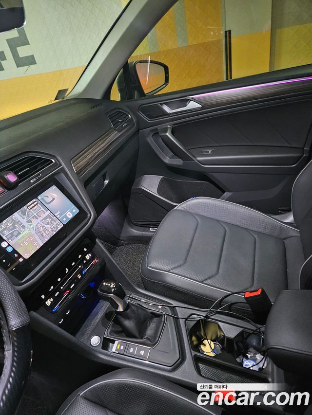 Volkswagen Tiguan 2.0 TSI Prestige - фото 4