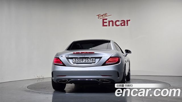 Mercedes-Benz SLC-Class R172 SLC250 - фото 3