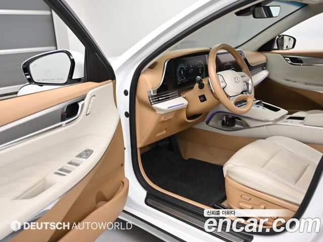 Hyundai Grandeur Новый IG, гибрид Calligraphy - фото 0