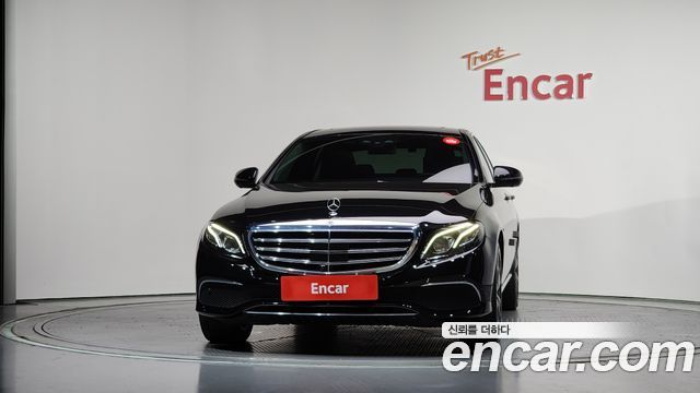 Mercedes-Benz E-Class W213 E300e 4MATIC Exclusive - фото 2