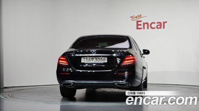 Mercedes-Benz E-Class W213 E300e 4MATIC Exclusive - фото 3