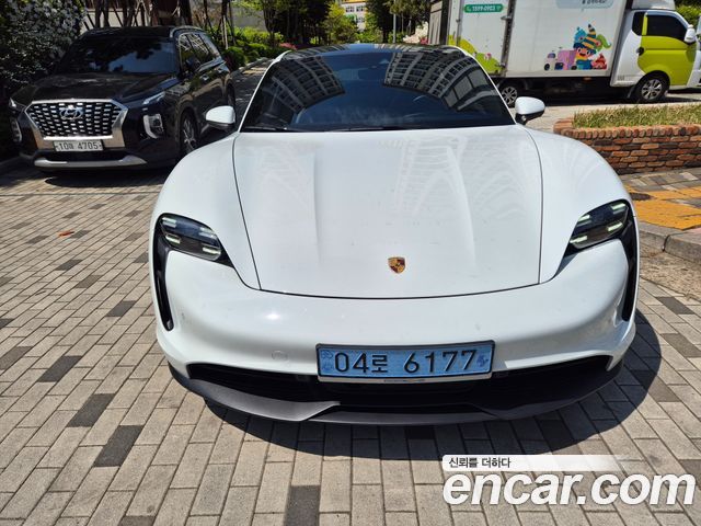 Porsche Taycan Base - фото 2