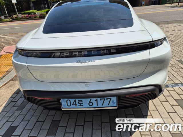 Porsche Taycan Base - фото 3