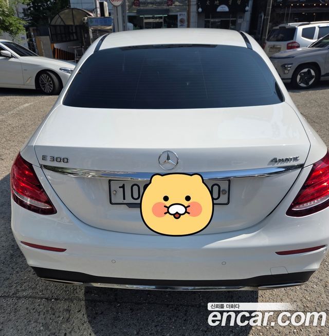 Mercedes-Benz E-Class W213 E300 4MATIC AMG Line - фото 0