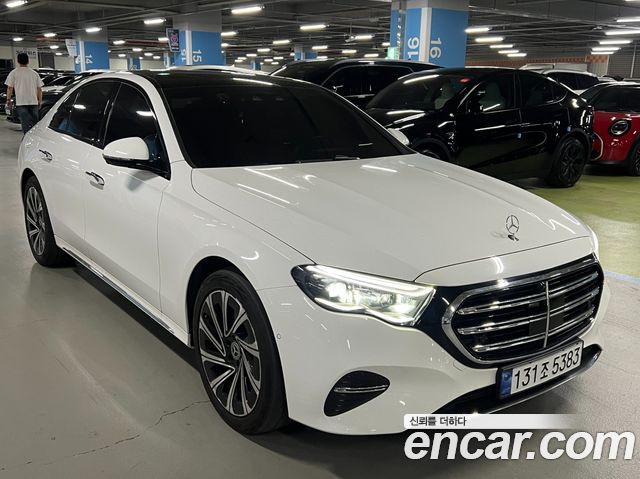 Mercedes-Benz E-Class W214 E300 4MATIC Exclusive - фото 1