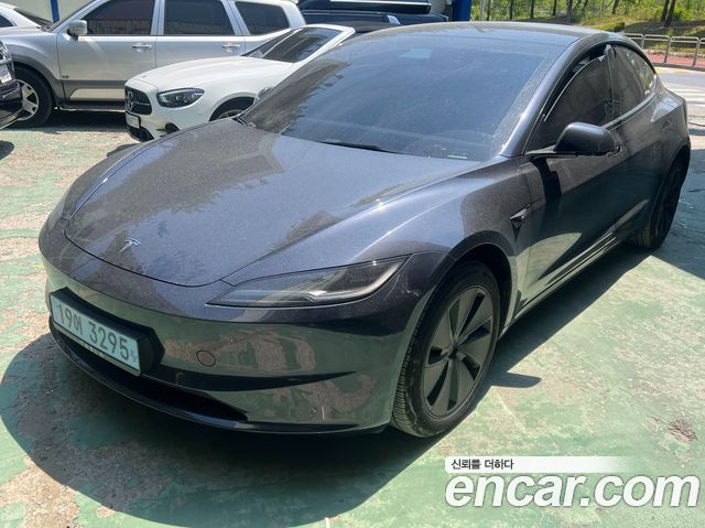 Tesla Model 3 Long Range AWD - фото 2
