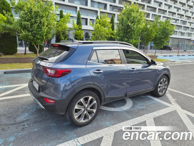 Kia Stonic 1.0 Turbo Prestige - фото 3