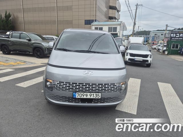 Hyundai Staria Tourer 11-Seater Modern - фото 2