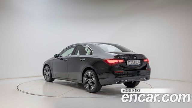 Mercedes-Benz A-Class W177 A220 Sedan - фото 1