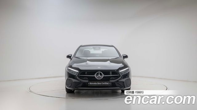 Mercedes-Benz A-Class W177 A220 Sedan - фото 2