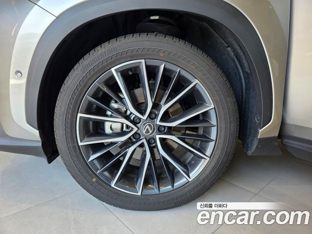Lexus NX 2-го поколения Luxury - фото 4