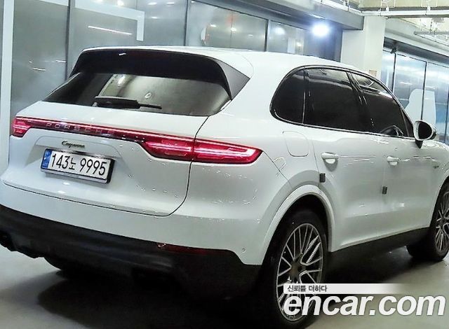 Porsche Cayenne PO536 3.0 E-Hybrid - фото 3