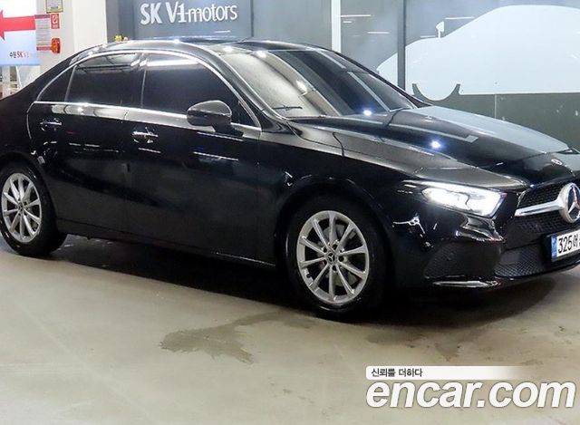 Mercedes-Benz A-Class W177 A220 Sedan - фото 0