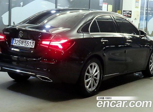 Mercedes-Benz A-Class W177 A220 Sedan - фото 3