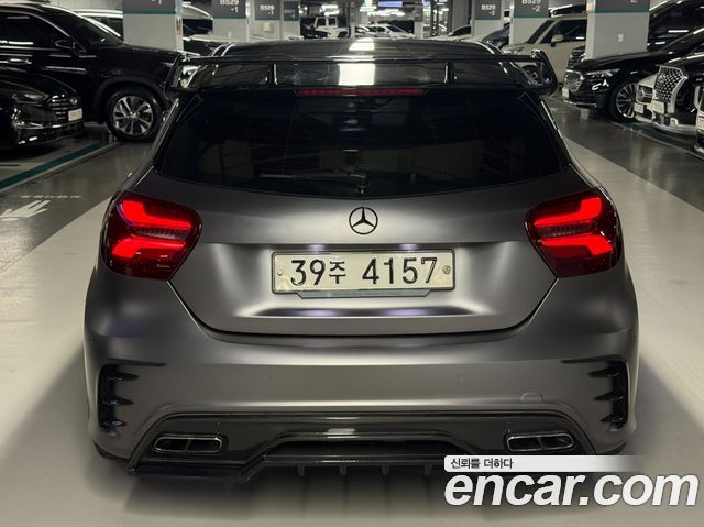 Mercedes-Benz A-Class W176 A45 AMG 4MATIC - фото 2