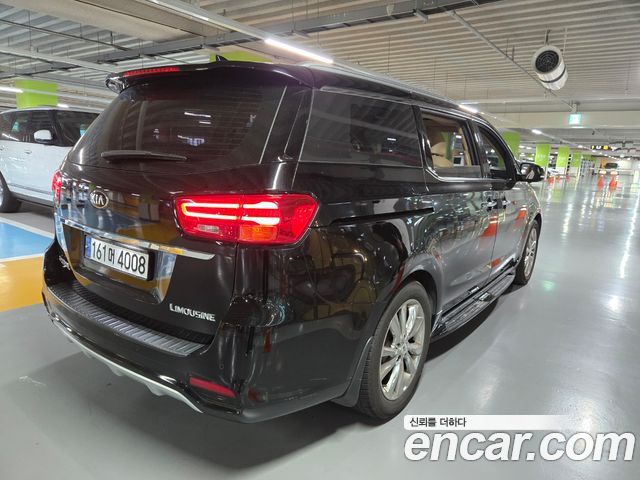 Kia Carnival Новый 7-Seater Limousine President - фото 3