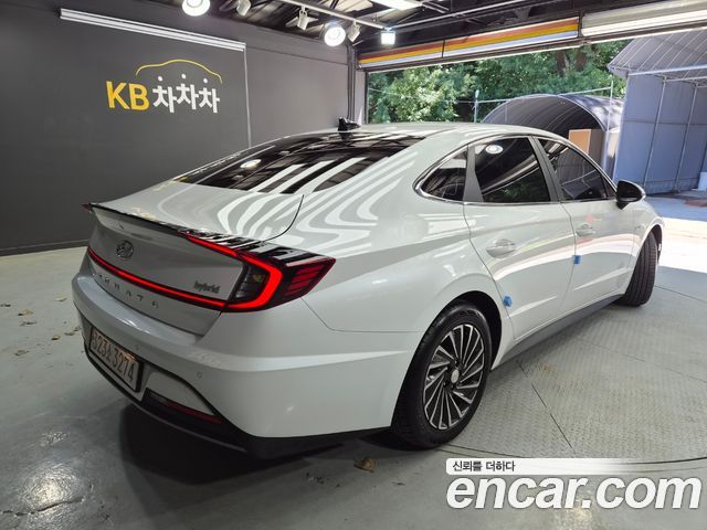 Hyundai Sonata DN8, гибрид Premium Family - фото 2