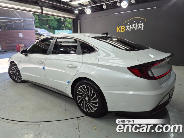 Hyundai Sonata DN8, гибрид Premium Family - фото 3