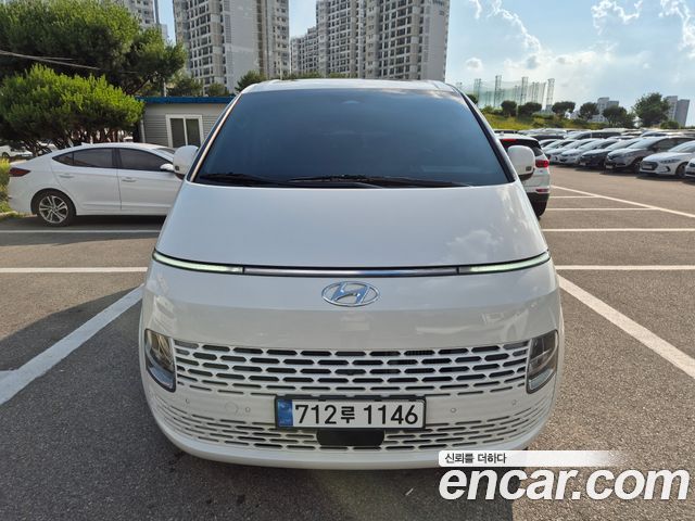 Hyundai Staria Tourer 11-Seater Modern - фото 0