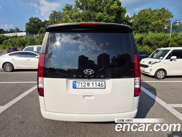 Hyundai Staria Tourer 11-Seater Modern - фото 1